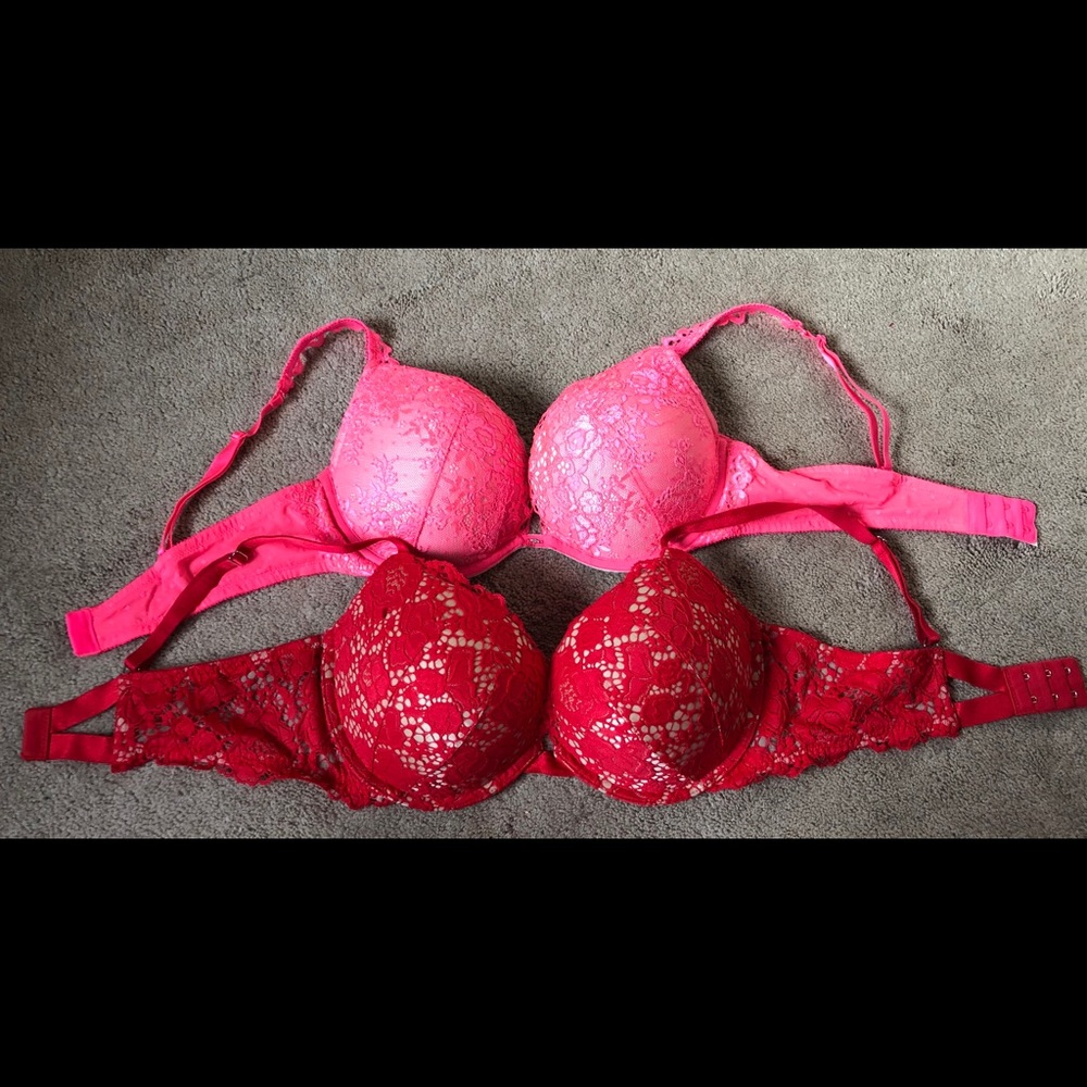 2 NWOT Victoria’s Secret push up bras 38C